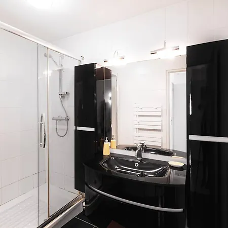 Vue Laterale Mer, Coeur De - Fr-1-821-23 Apartment